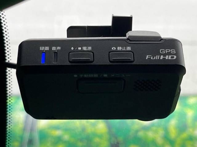Nissan SERENA 2017-04 186336-7