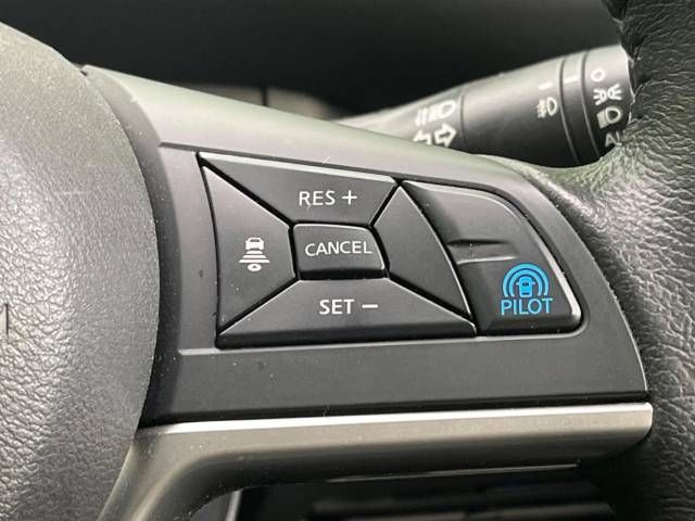 Nissan SERENA 2017-04 186336-6