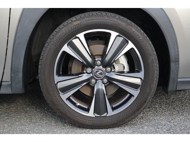 Lexus UX 2018-12 23298-9
