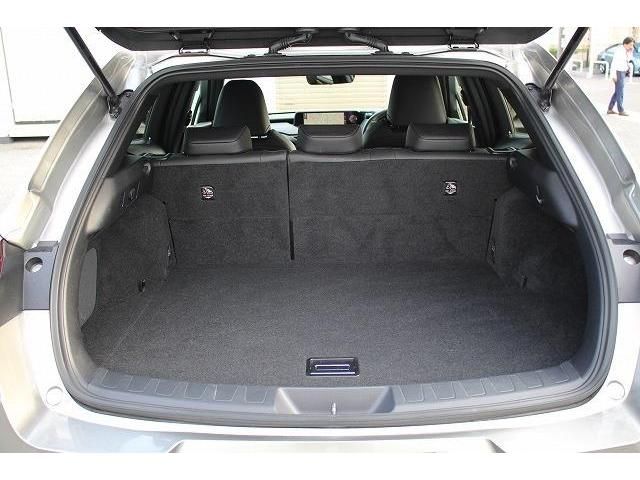 Lexus UX 2018-12 23298-16