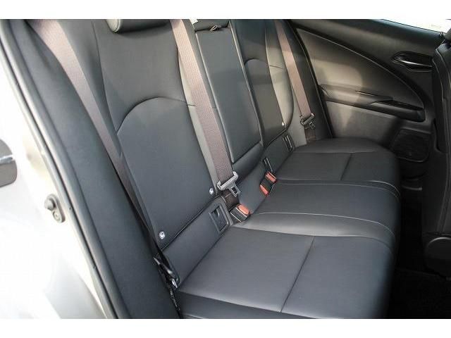 Lexus UX 2018-12 23298-13