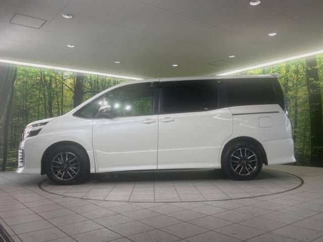 Toyota VOXY 2014-05 13314-16
