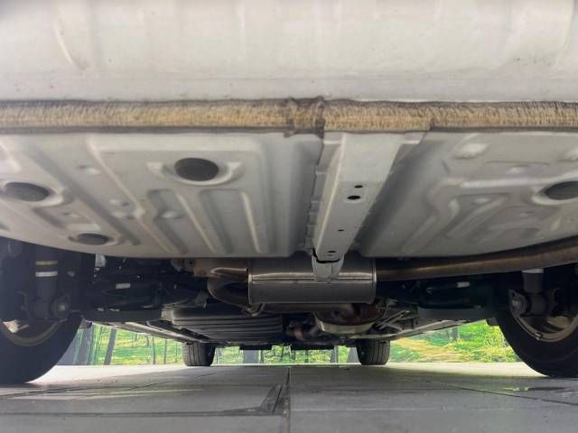 Toyota VOXY 2014-05 13314-19