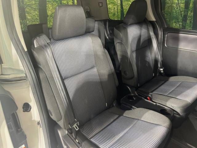 Toyota VOXY 2014-05 13314-8