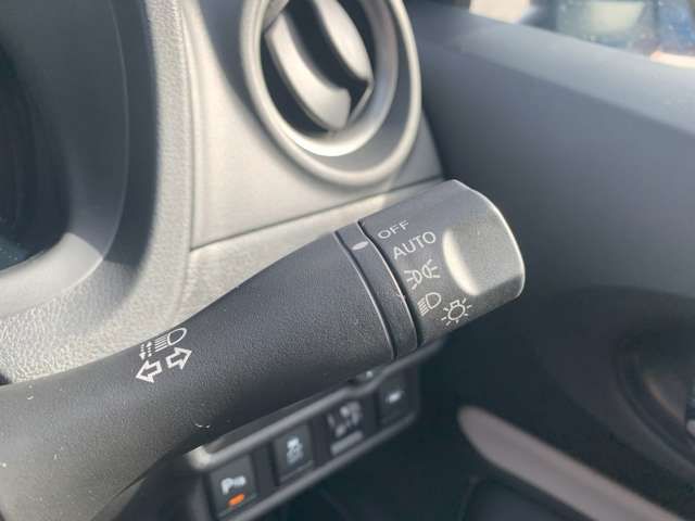 Nissan NOTE 2019-08 185299-8