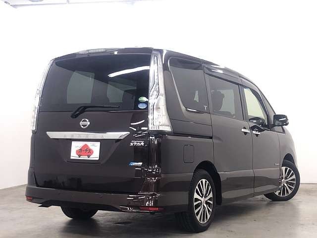 Nissan SERENA 2014-11 182838-2