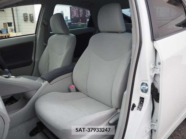 Toyota PRIUS 2010-02 222597-12