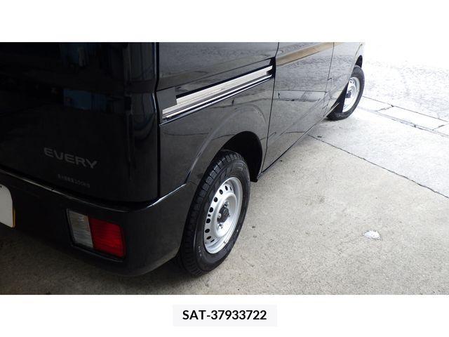 Suzuki EVERY 2023-04 245072-12