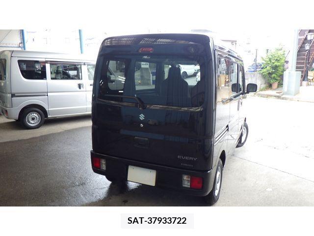Suzuki EVERY 2023-04 245072-9