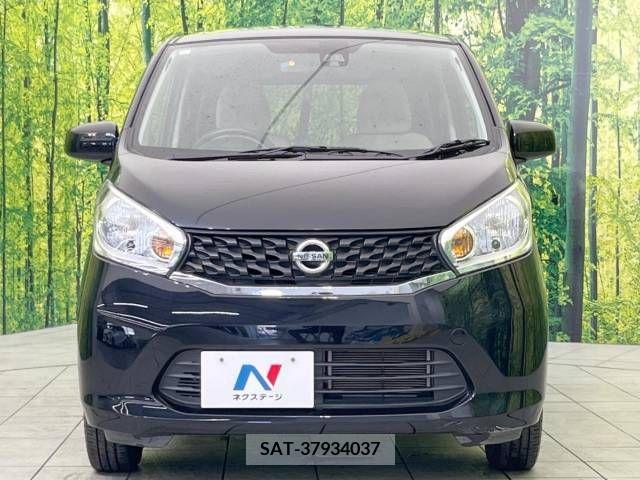 Nissan DAYZ 2015-02 390345-14