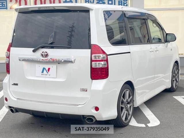 Toyota NOAH 2013-03 253254-18