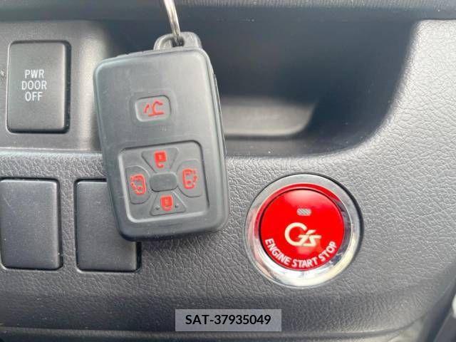 Toyota NOAH 2013-03 253254-4