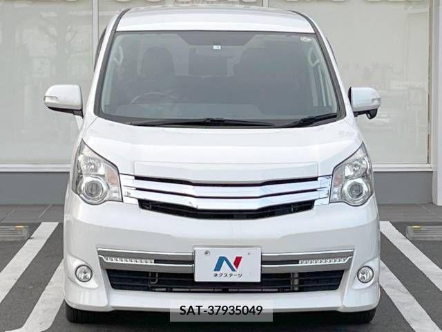 Toyota NOAH 2013-03 253254-15