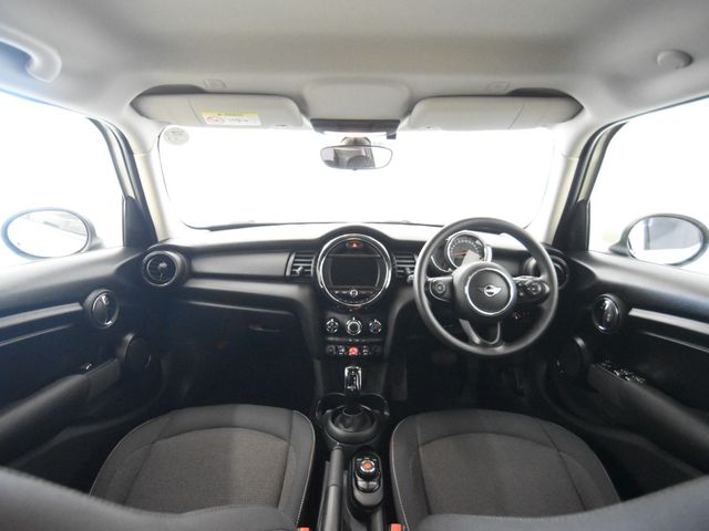 Bmw MINI 2020-03 8301-17