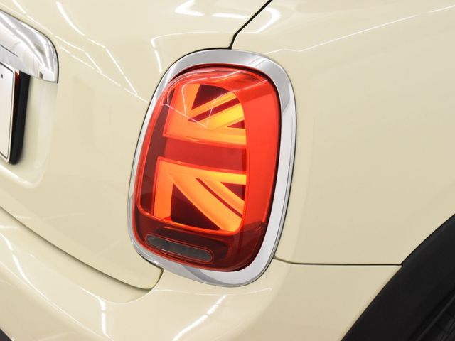 Bmw MINI 2020-03 8301-5