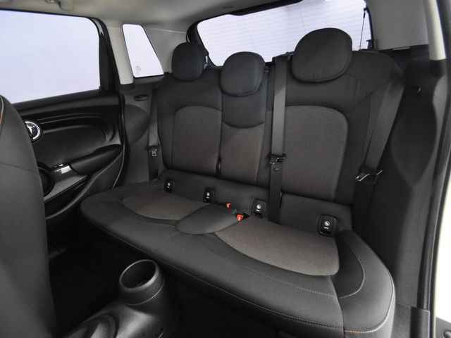 Bmw MINI 2020-03 8301-18