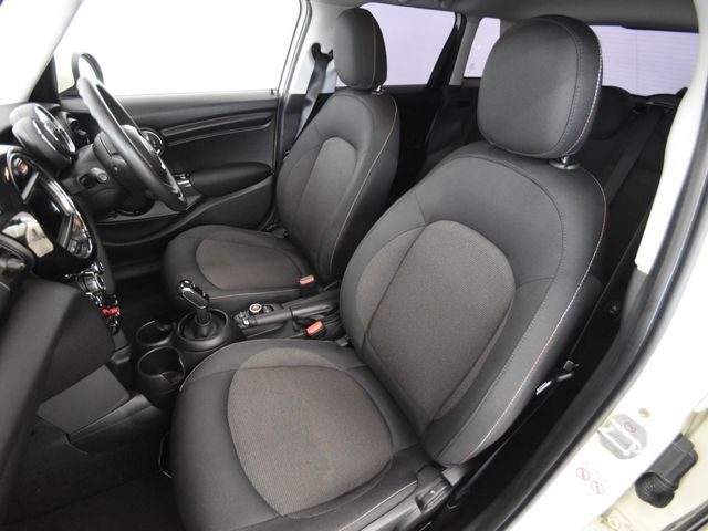 Bmw MINI 2020-03 8301-16