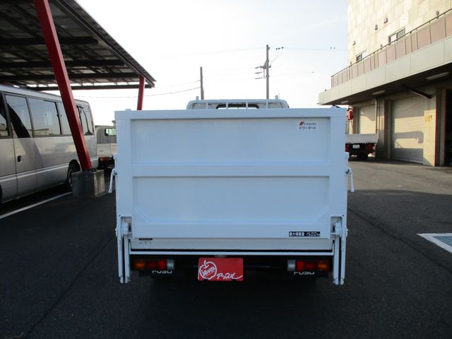 Mitsubishi CANTER 2011-06 1123-4