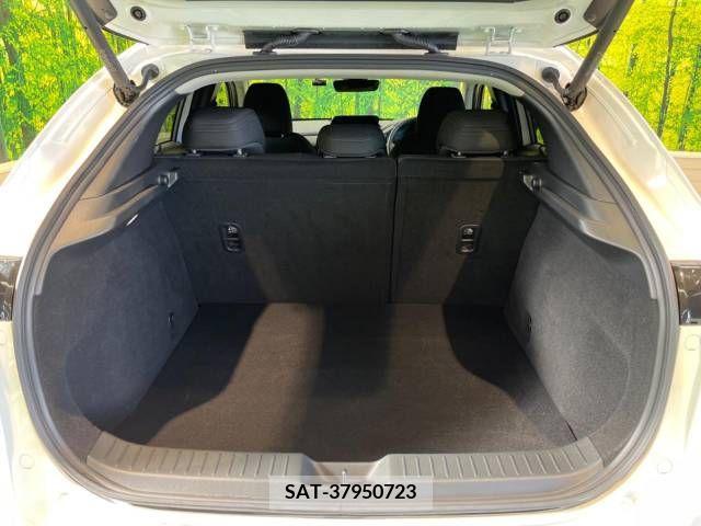 Mazda CX-30 2023-03 208205-9