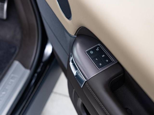 ROVER RANGE ROVER 2019-05 186824-4