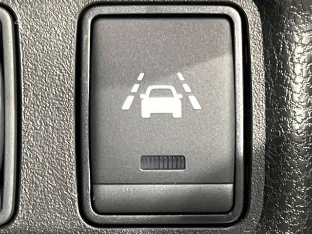 Nissan NOTE 2017-09 15807-3