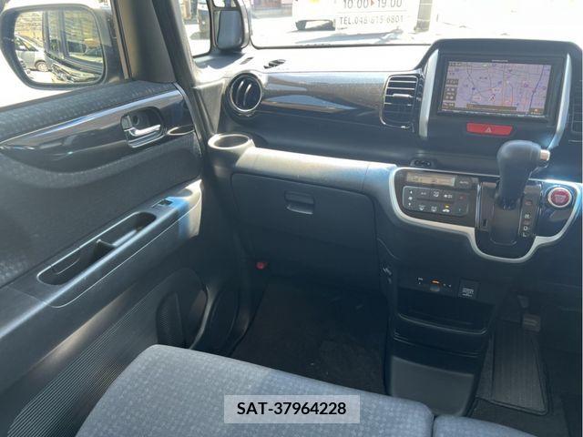 Honda N BOX CUSTOM 2017-03 364817-8