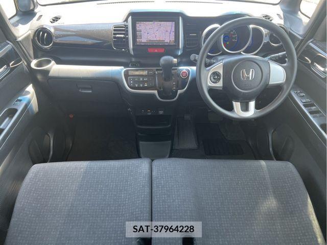 Honda N BOX CUSTOM 2017-03 364817-4