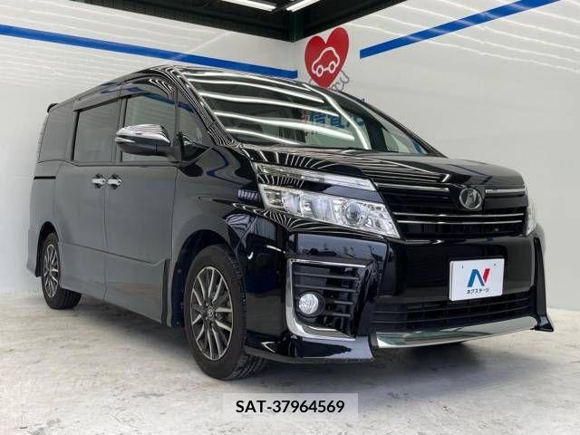 Toyota VOXY 2015-04 331797-17