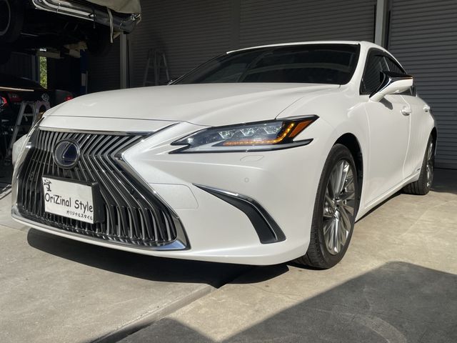 Lexus ES 2018-12 185241-2