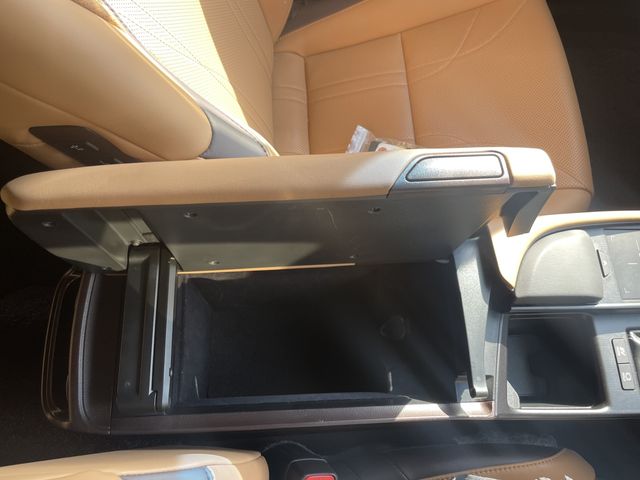 Lexus ES 2018-12 185241-19