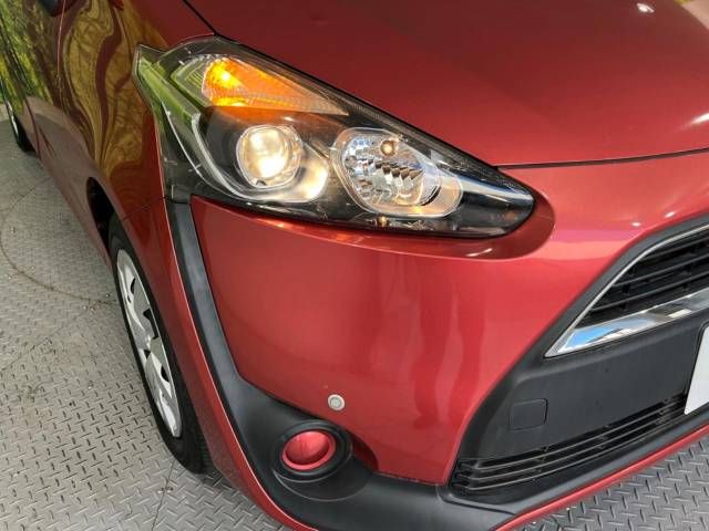 Toyota SIENTA 2017-03 189115-13