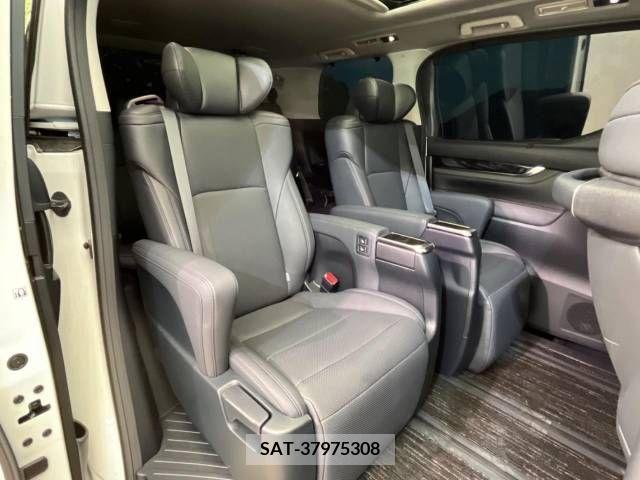 Toyota ALPHARD 2023-02 224133-9