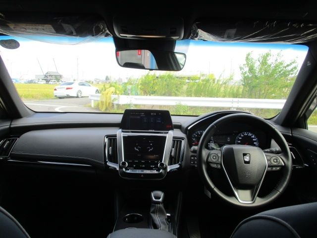 Toyota CROWN SEDAN 2018-12 24655-11