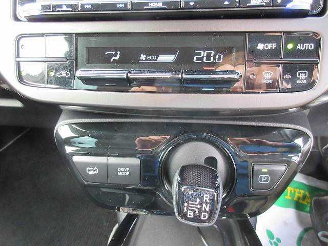 Toyota PRIUS PHV 2019-09 6931-6
