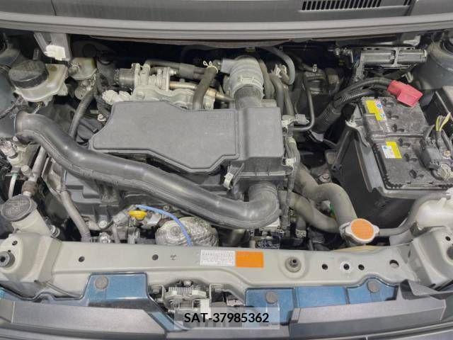 Toyota ROOMY 2021-01 331029-18