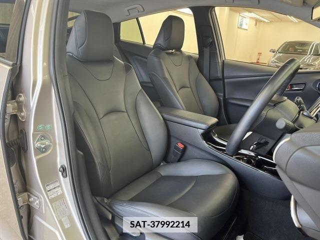 Toyota PRIUS 2016-09 344767-8