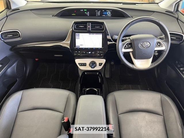 Toyota PRIUS 2016-09 344767-1