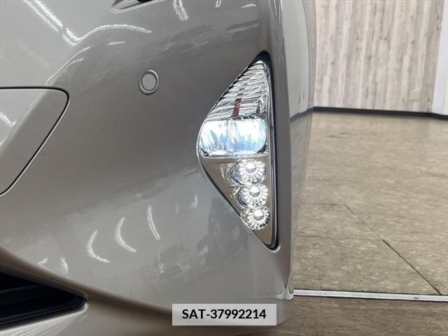 Toyota PRIUS 2016-09 344767-13
