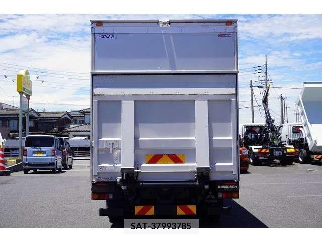 Mitsubishi CANTER 2020-06 302634-3