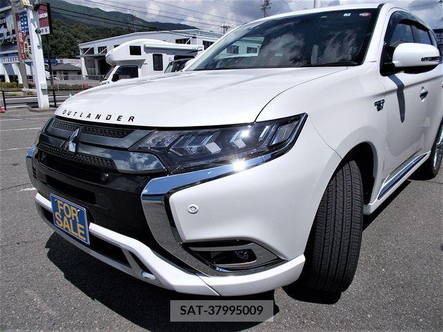 Mitsubishi OUTLANDER PHEV 2019-09 281133-1