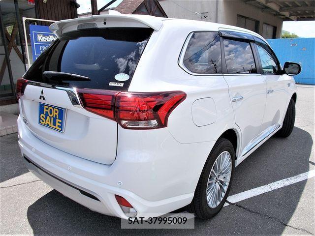 Mitsubishi OUTLANDER PHEV 2019-09 281133-3