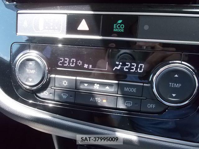 Mitsubishi OUTLANDER PHEV 2019-09 281133-12