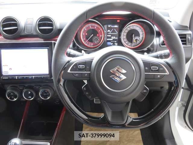Suzuki SWIFT 2023-02 255404-6