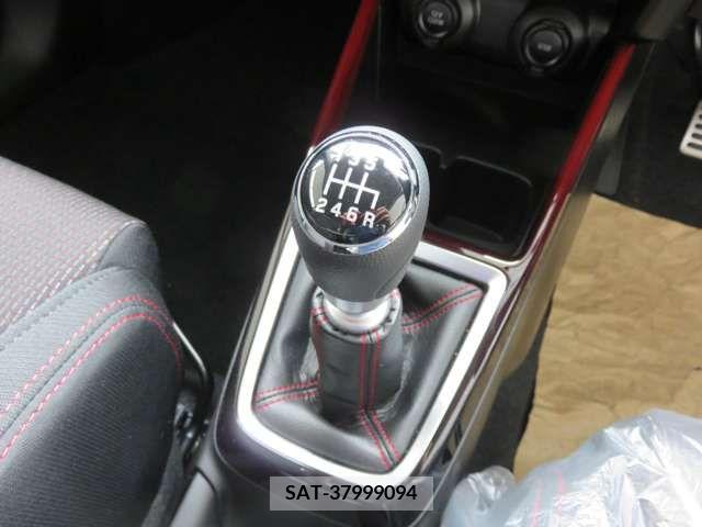 Suzuki SWIFT 2023-02 255404-10
