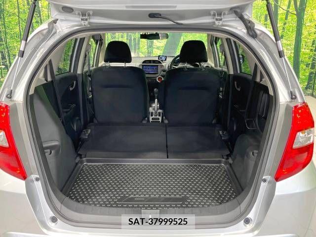 Honda FIT 2013-03 390818-10