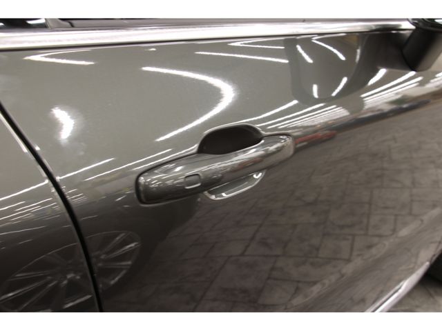 Volvo XC60 2019-08 9115-21