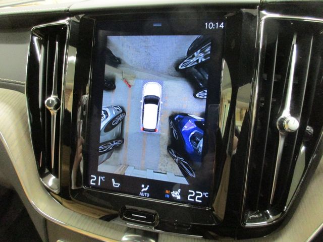 Volvo XC60 2019-08 9115-9