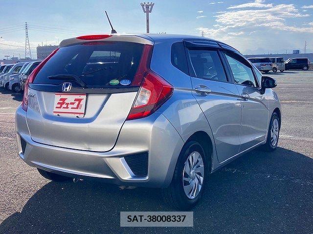 Honda FIT 2014-01 223642-2