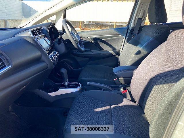 Honda FIT 2014-01 223642-3