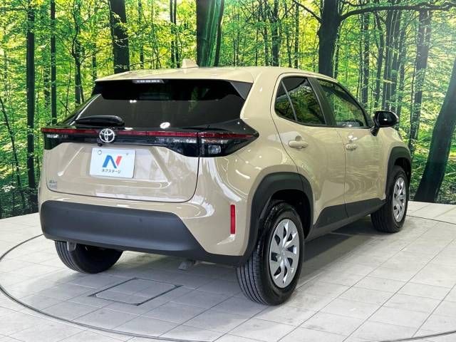 Toyota YARIS CROSS 2023-03 188333-17